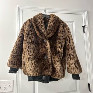 Women Monterey Fashions cheetah print fur coat